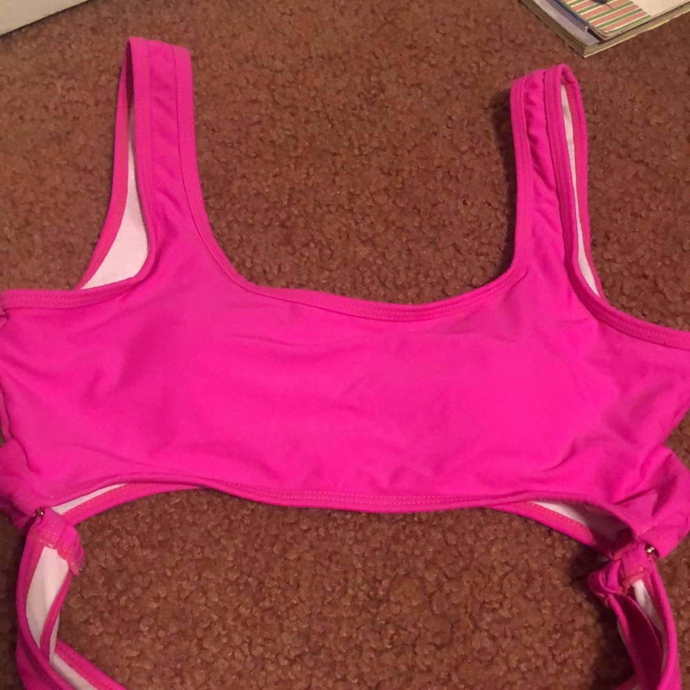 Shein Bathing Suit - 50% OFF - Picture 3 of 8